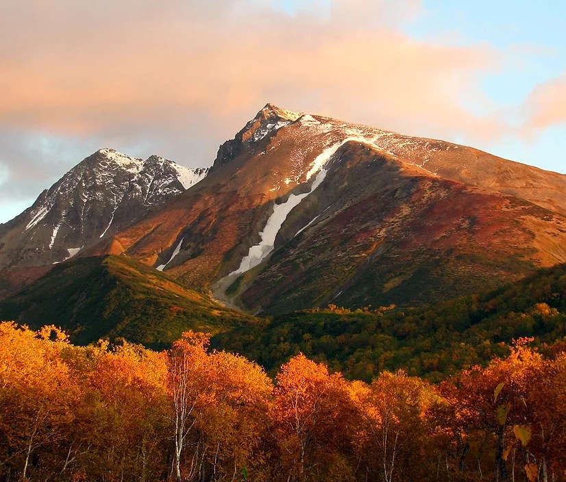 Доступно с июля по сентябрь.включено питание на маршруте. Tury S Voshozhdeniem Tourismkamchatka