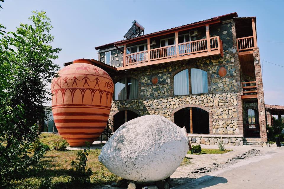 Кахетия одна из самых знаменитых грузинских областей. Vinnyj Tur V Kahetiyu Iz Tbilisi