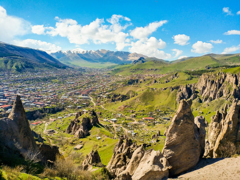 Недельный круговой тур по основным достопримечательностям армении в сопровождении. Syunikskij Gorod Goris Vozvrashaet Svoj Istoricheskij Oblik Armyanskij Muzej Moskvy I Kultury Nacij